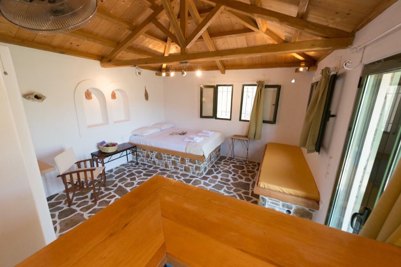 Casa Milos Stone Chalets Alonnisos Town Exterior photo